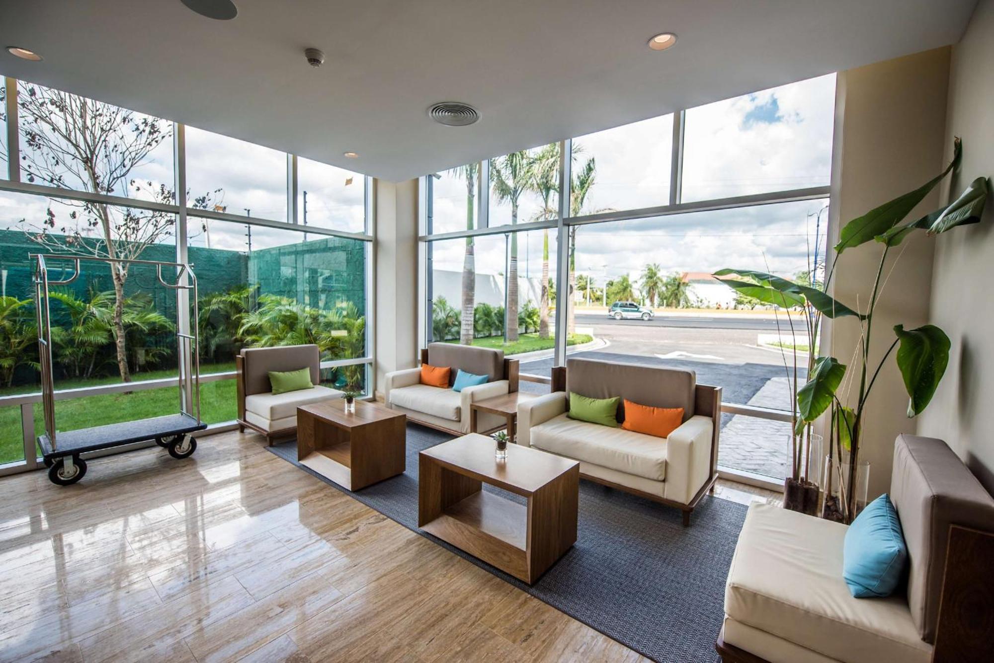 Готель Hampton By Hilton Santo Domingo Airport Бока-Чика Екстер'єр фото